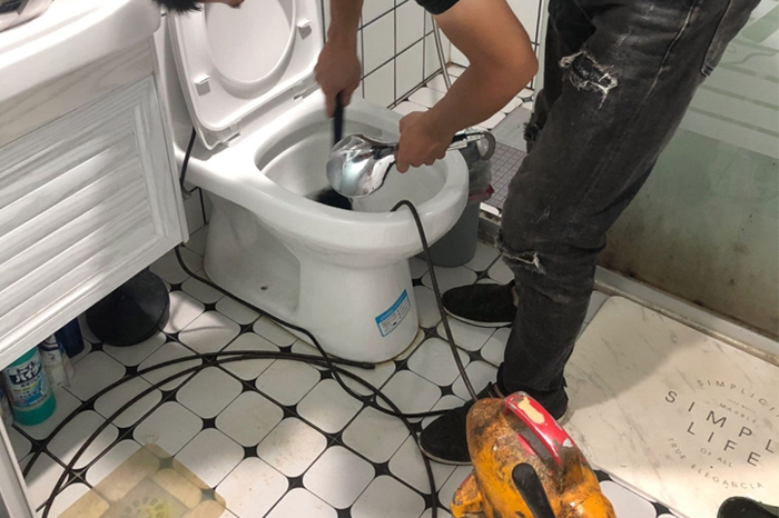 铁山港疏通下水道