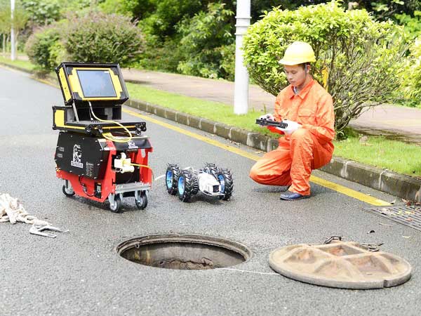 铁山港管道机器人检测